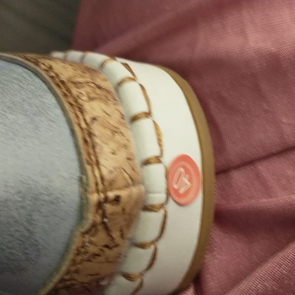 Slip on shoes - Picture 4 of 4